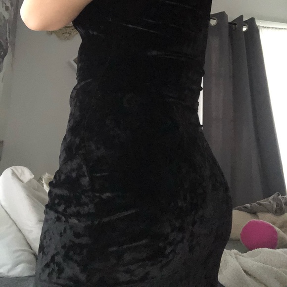 Dress - Picture 2 of 2